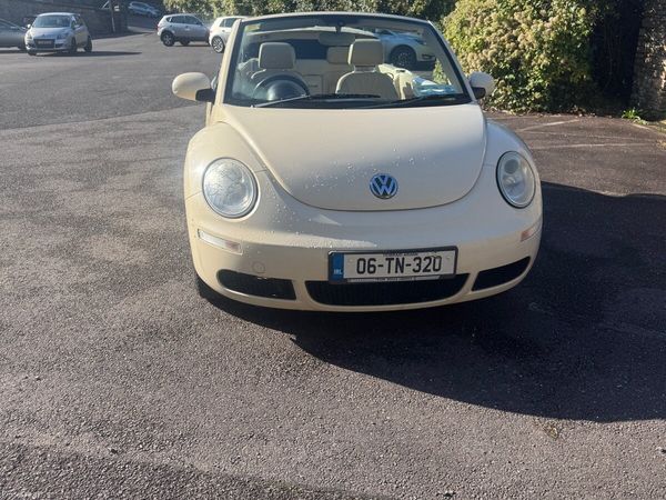 Volkswagen Beetle Convertible, Petrol, 2006, Beige