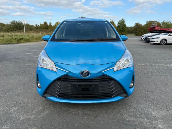 Toyota Vitz Hatchback, Petrol, 2017, Blue