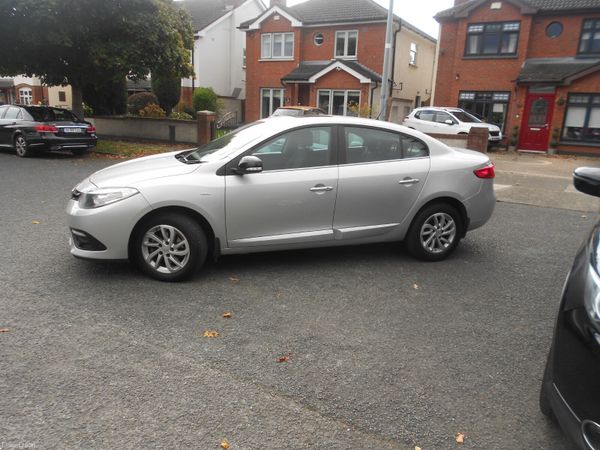 Renault Fluence Saloon, Diesel, 2016, Silver
