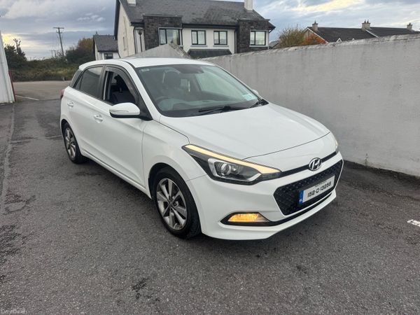 Hyundai i20 Hatchback, Petrol, 2015, White