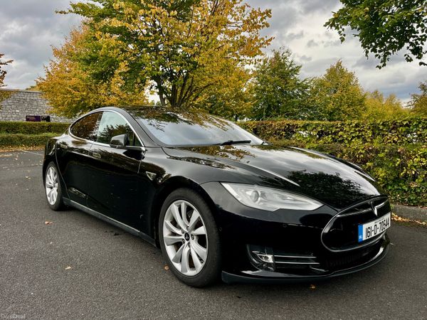 Tesla Model S Hatchback, Electric, 2016, Black