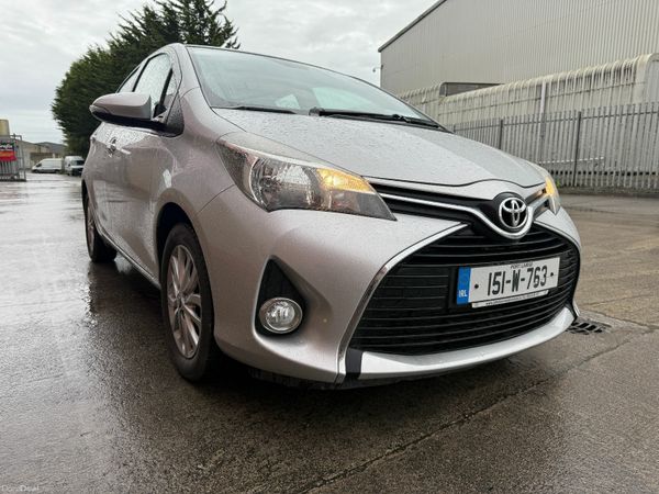 Toyota Yaris Hatchback, Petrol, 2015, Silver