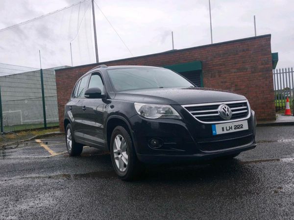 Volkswagen Tiguan SUV, Diesel, 2011, Black