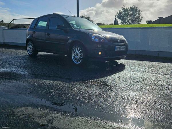 Ford Fiesta Hatchback, Petrol, 2007, Black