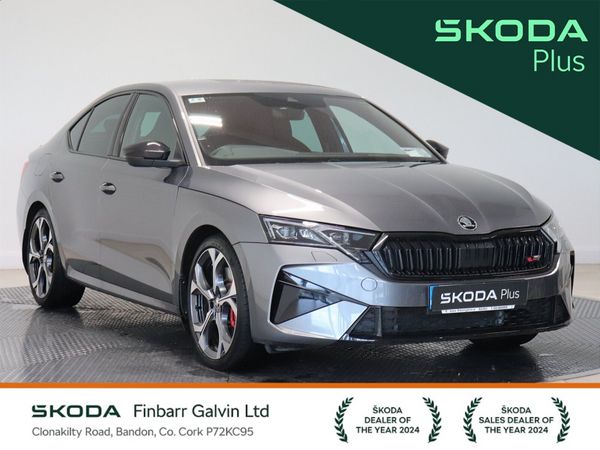 Skoda Octavia Saloon, Petrol, 2025, Grey
