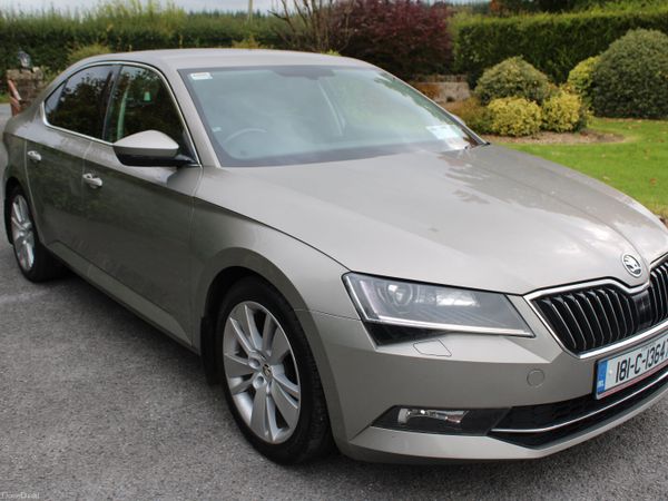 Skoda Superb Hatchback, Diesel, 2018, Beige