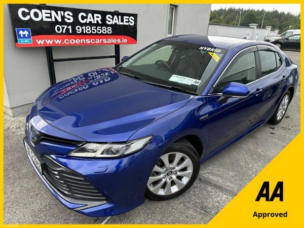 Toyota Camry Saloon, Petrol Hybrid, 2019, Blue