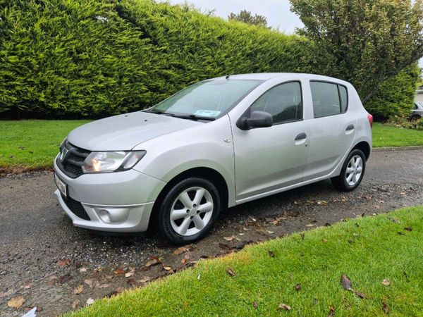 Dacia Sandero Hatchback, Petrol, 2016, Silver