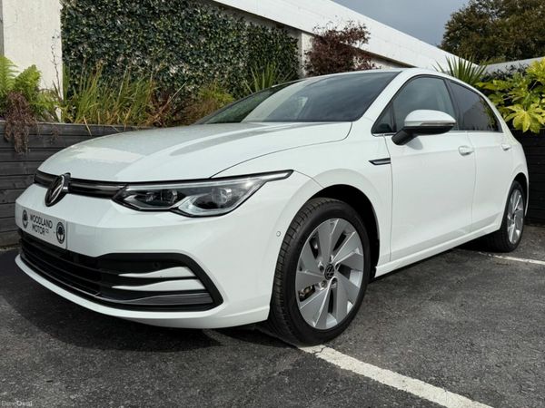 Volkswagen Golf Hatchback, Petrol Hybrid, 2022, White