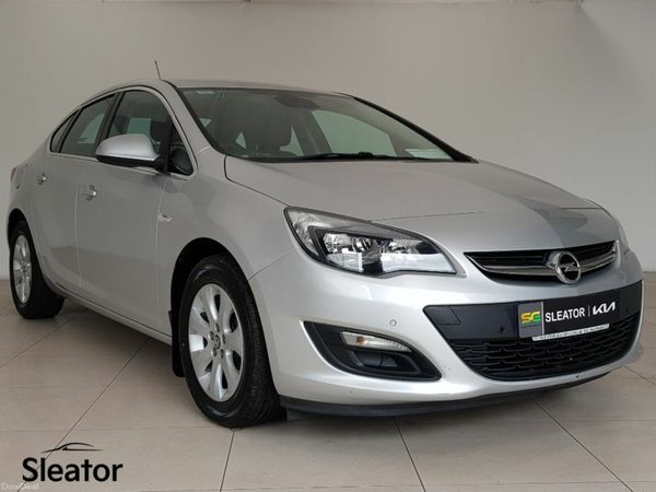 Opel Astra Saloon, Petrol, 2016, Silver