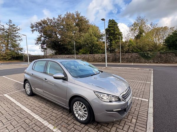 Peugeot 308 Hatchback, Diesel, 2014, Grey