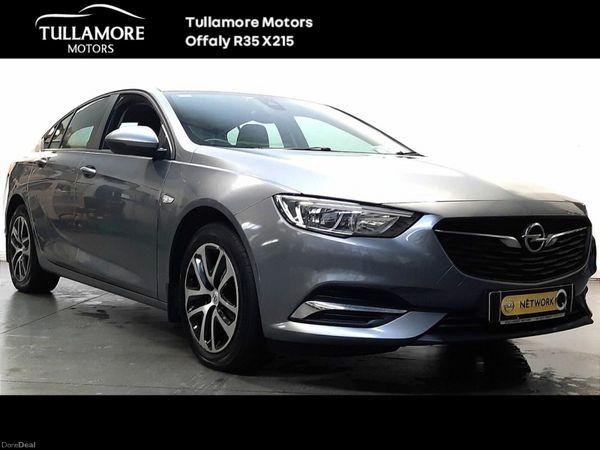Opel Insignia Hatchback, Diesel, 2018, Grey