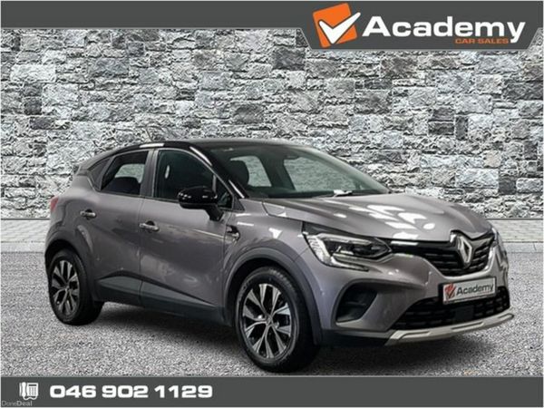 Renault Captur Hatchback, Petrol, 2022, Grey