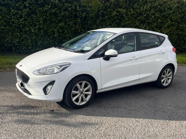Ford Fiesta Hatchback, Petrol, 2018, White