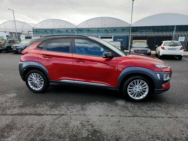 Hyundai KONA MPV, Petrol, 2018, Red