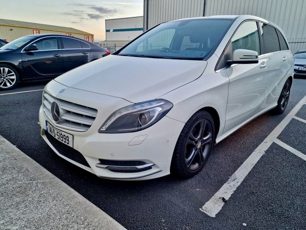 Mercedes-Benz B-Class MPV, Petrol, 2014, White