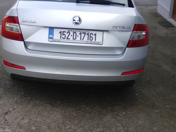 Skoda Octavia Saloon, Diesel, 2015, Silver