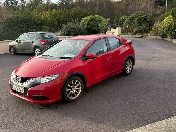 Honda Civic Hatchback, Petrol, 2014, Red