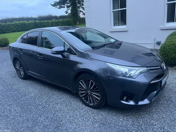 Toyota Avensis Saloon, Diesel, 2017, Grey
