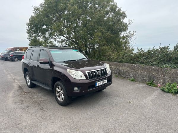 Toyota Land Cruiser SUV, Diesel, 2011, Red