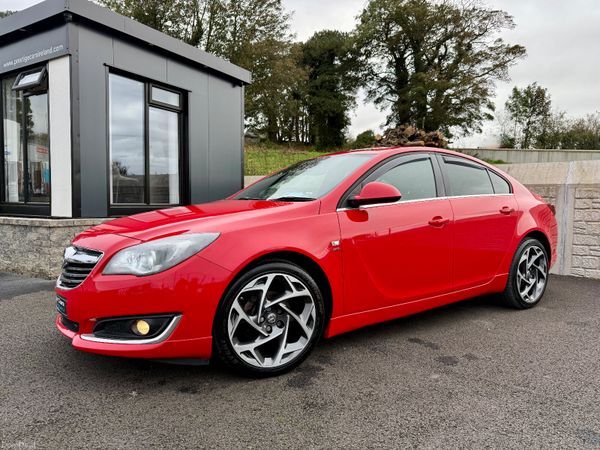 Vauxhall Insignia Hatchback, Diesel, 2017, Red