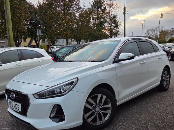 Hyundai i30 Hatchback, Petrol, 2019, White