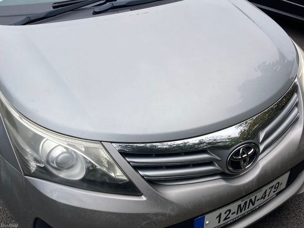 Toyota Avensis Saloon, Diesel, 2012, Grey