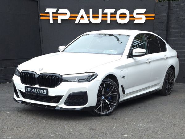 BMW 5-Series Saloon, Petrol Hybrid, 2022, White