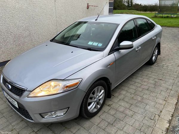 Ford Mondeo Hatchback, Diesel, 2011, Silver