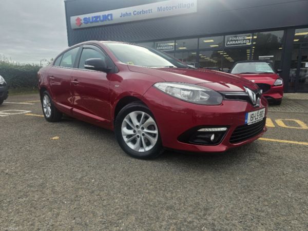 Renault Fluence Saloon, Diesel, 2015, Red