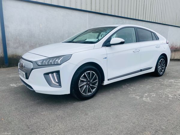 Hyundai IONIQ Hatchback, Electric, 2021, White