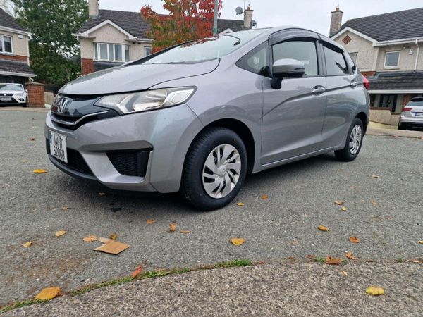 Honda Fit Hatchback, Petrol, 2014, Grey