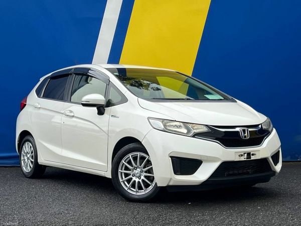 Honda Fit Hatchback, Petrol Hybrid, 2016, White
