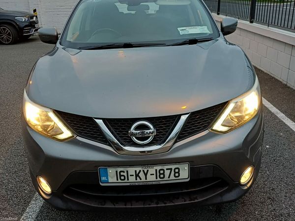 Nissan Qashqai Hatchback, Diesel, 2016, Grey