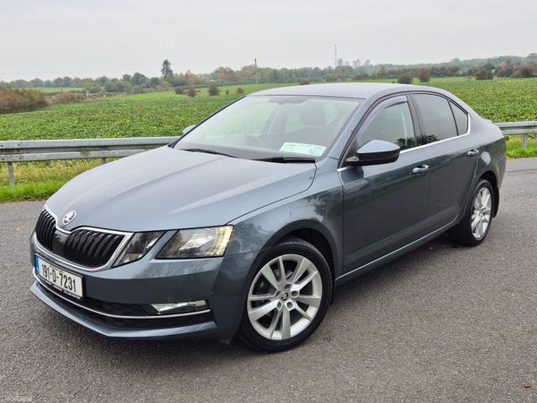 Skoda Octavia Saloon, Diesel, 2019, Grey