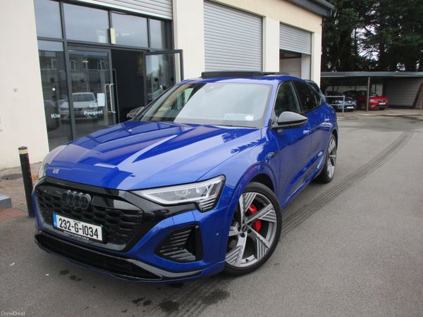 Audi Q8 e-tron Hatchback, Electric, 2023, Blue