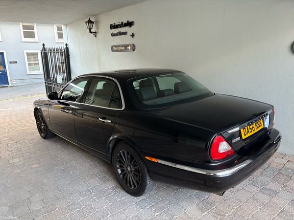 Jaguar XJ Saloon, Petrol, 2006, Black