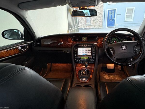 Jaguar XJ Saloon, Petrol, 2006, Black