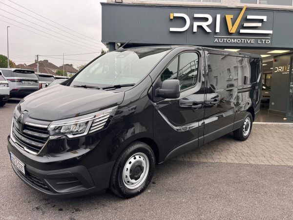Renault Trafic MPV, Diesel, 2025, Black