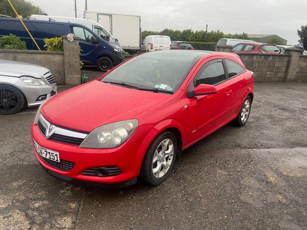 Vauxhall Astra Hatchback, Diesel, 2008, Red