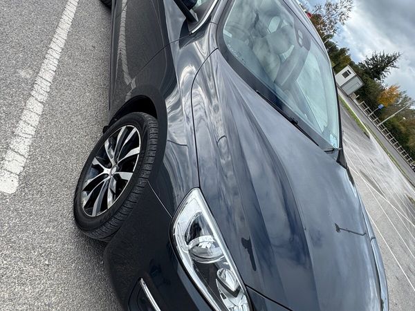 Volvo S60 Saloon, Diesel, 2018, Grey