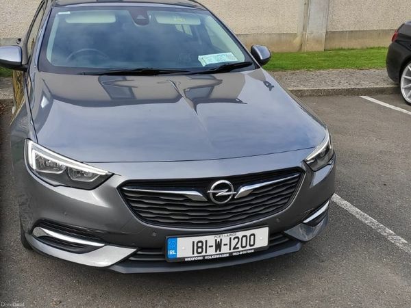 Opel Insignia Hatchback, Petrol, 2018, Grey