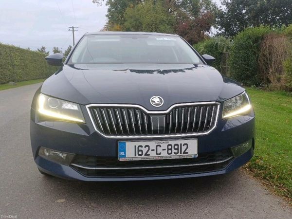 Skoda Superb Hatchback, Diesel, 2016, Blue