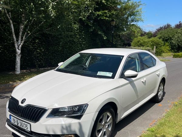 Skoda Superb Saloon, Diesel, 2019, White