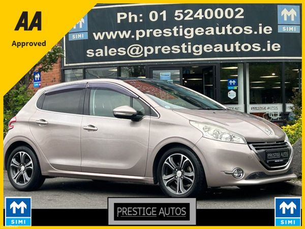 Peugeot 208 Hatchback, Petrol, 2013, Gold
