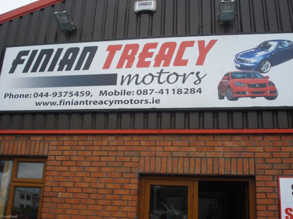 Toyota Camry Saloon, Petrol Hybrid, 2020, Brown