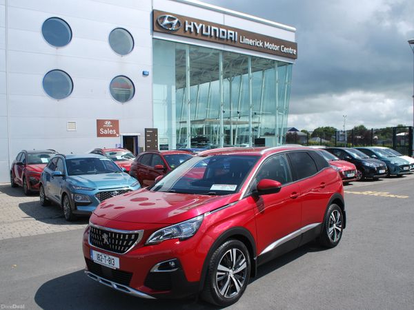 Peugeot 3008 MPV, Petrol, 2018, Red