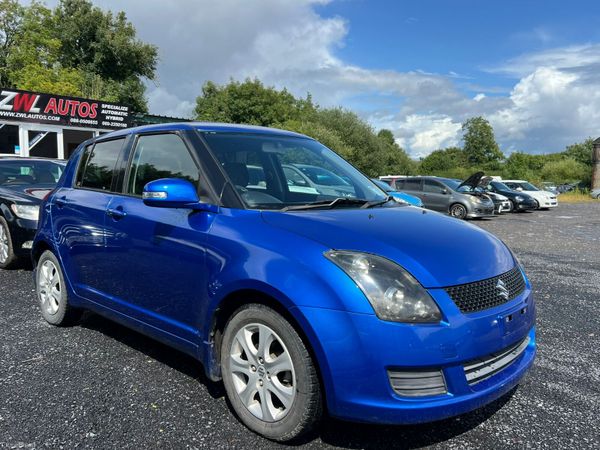 Suzuki Swift Hatchback, Petrol, 2010, Blue