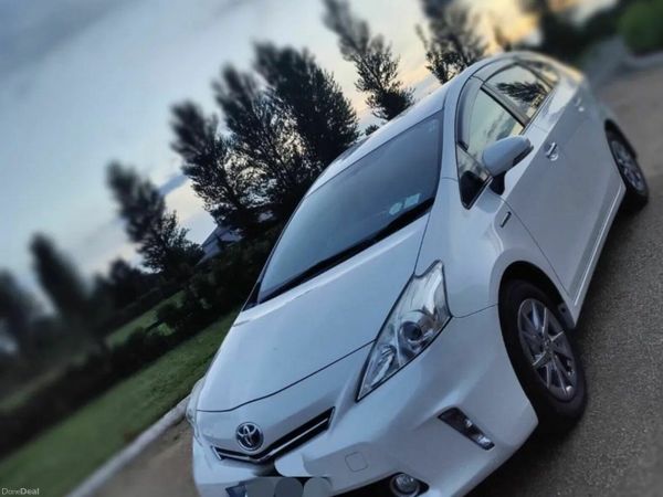Toyota Prius Hatchback, Petrol Hybrid, 2015, White