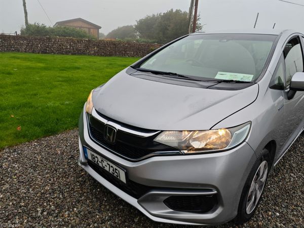 Honda Fit Hatchback, Petrol Hybrid, 2018, Silver